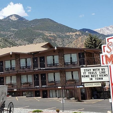 Silver Saddle Motel Маниту-Спрингс Экстерьер фото