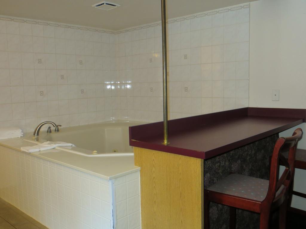 Silver Saddle Motel Маниту-Спрингс Номер фото