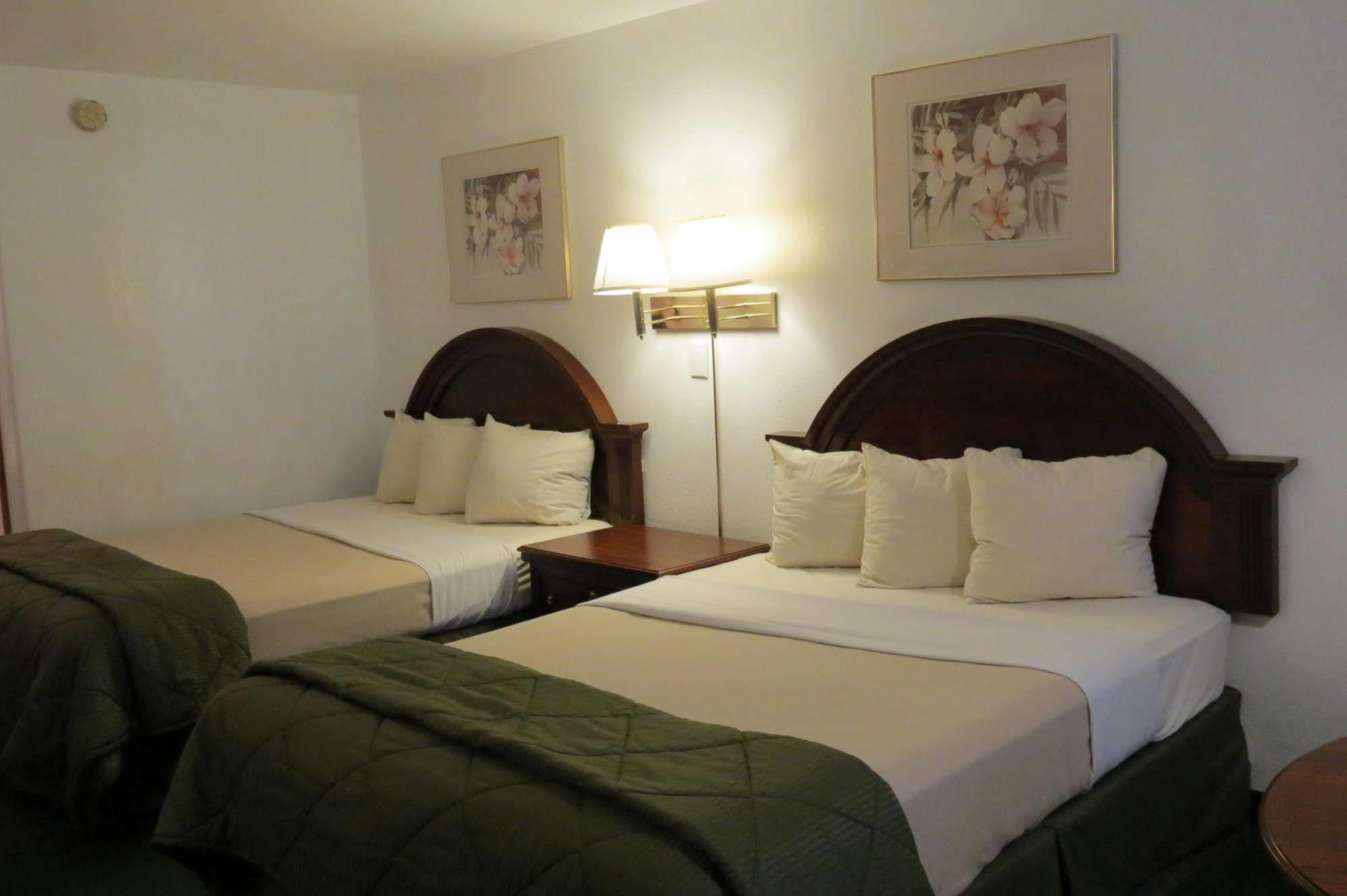 Silver Saddle Motel Маниту-Спрингс Экстерьер фото