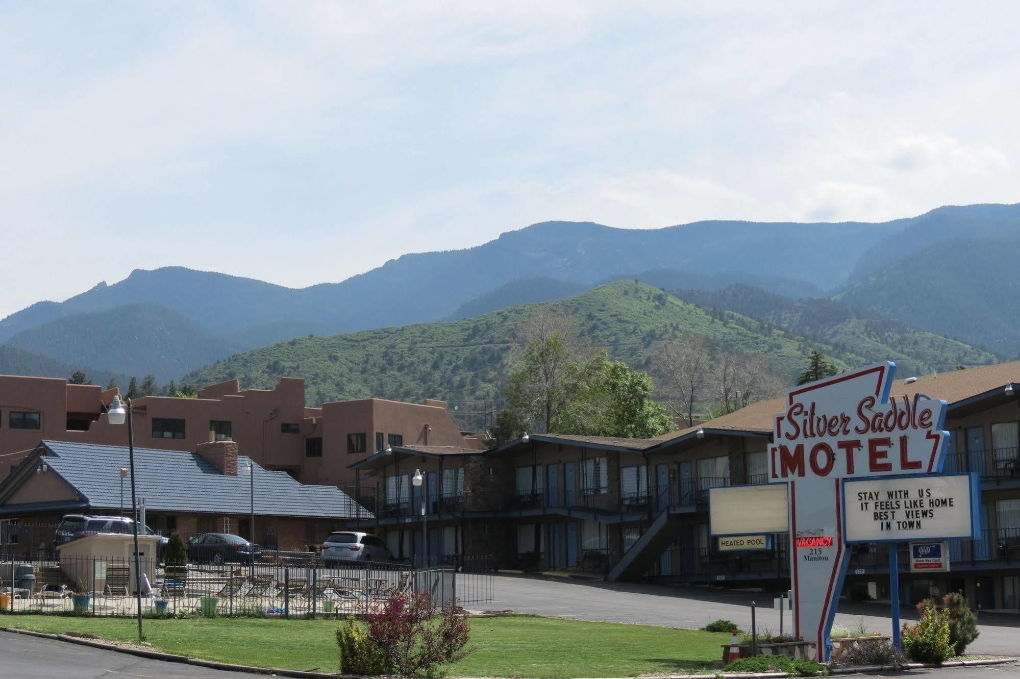 Silver Saddle Motel Маниту-Спрингс Экстерьер фото